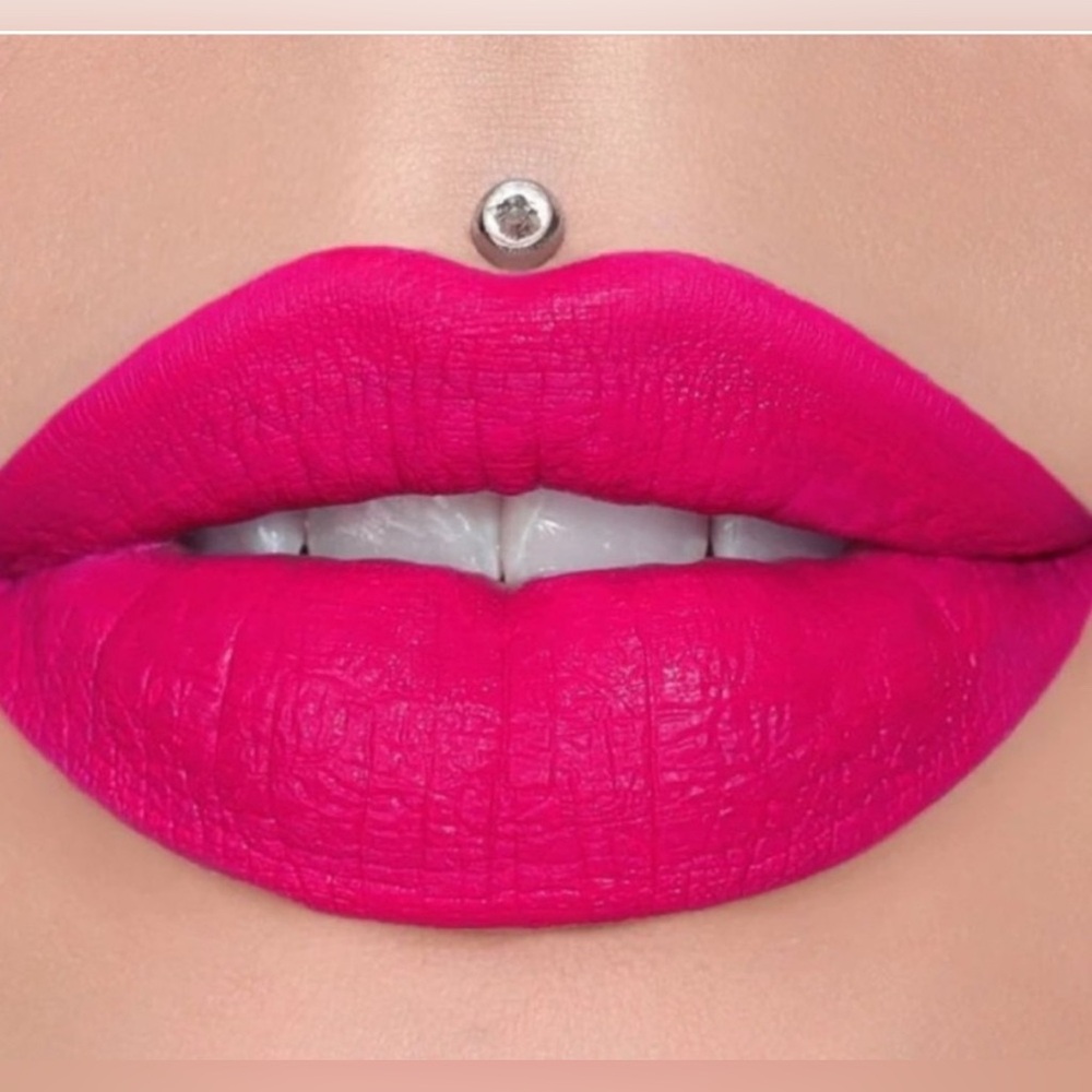 JEFREE STAR VELOUR LIQUID LIPSTICK MINI SIZE Color PINK VEINS